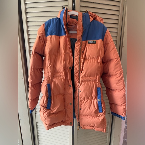 L.L. Bean Jackets & Blazers - Women’s Medium LL Bean down parka